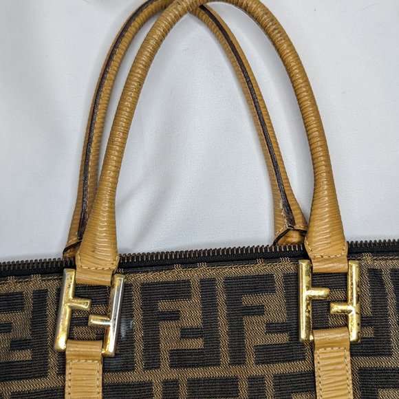 FENDI Zucca Tote Bag - Picture 4 of 9